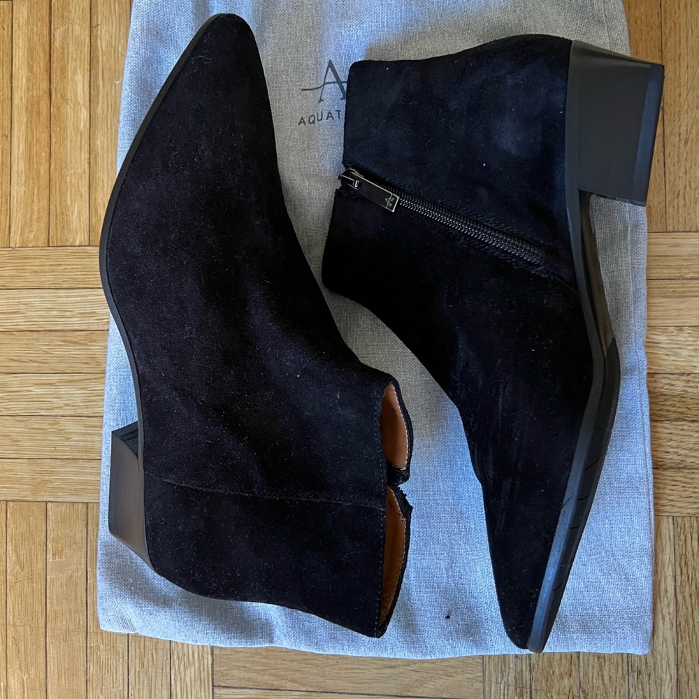 Aquatalia weatherproof black suede booties size 8